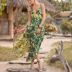 NWOT SUNDANCE TROPICAL FLORAL STRAPLESS FLOWY DRESS SZ MEDIUM